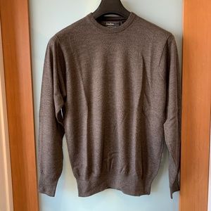 Neiman Marcus cashmere silk sweater